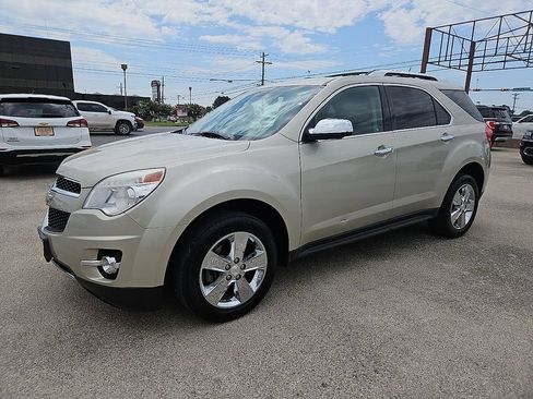 Used 2013 Chevrolet Equinox LTZ FWD image 2