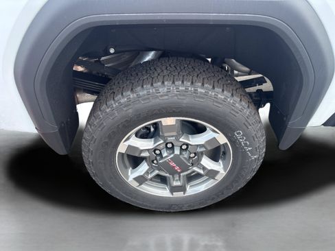 New 2026 GMC Sierra 2500 SLT w/ Max Trailering Package AWD/4WD image 27