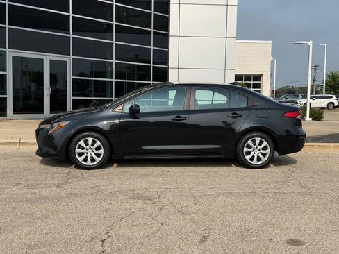 Used 2022 Toyota Corolla LE FWD image 6