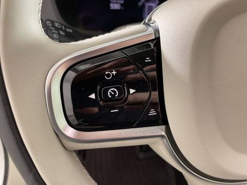 Certified 2024 Volvo XC60 T8 Plus w/ Protection Package Premier AWD/4WD image 23