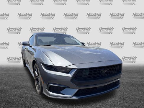 Used 2024 Ford Mustang Coupe image 2