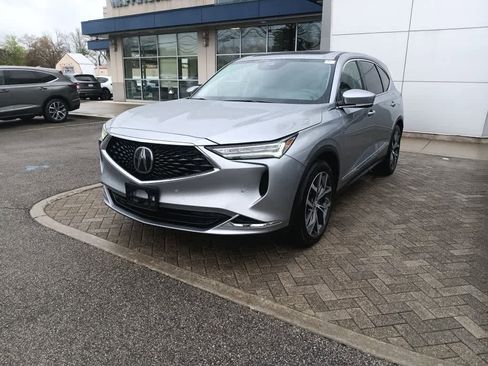 Used 2023 Acura MDX SH-AWD w/ Technology Package image 2