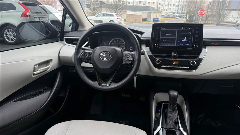 Used 2022 Toyota Corolla LE FWD image 22