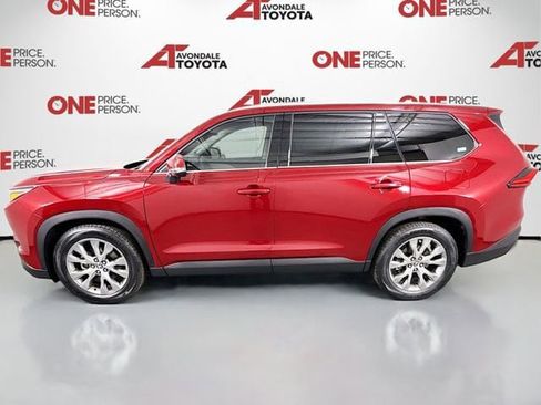 Used 2024 Toyota Grand Highlander Limited image 4