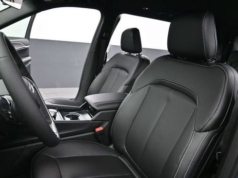 New 2026 Jeep Grand Cherokee L Limited AWD/4WD image 11