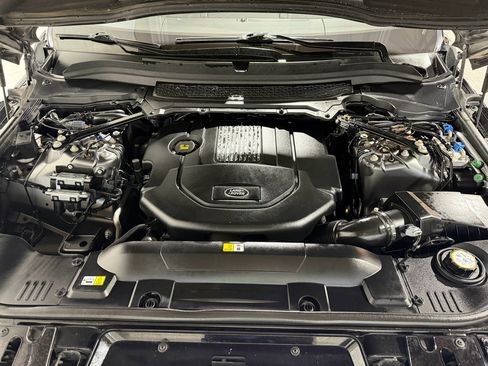 Used 2016 Land Rover Range Rover Sport HSE image 28