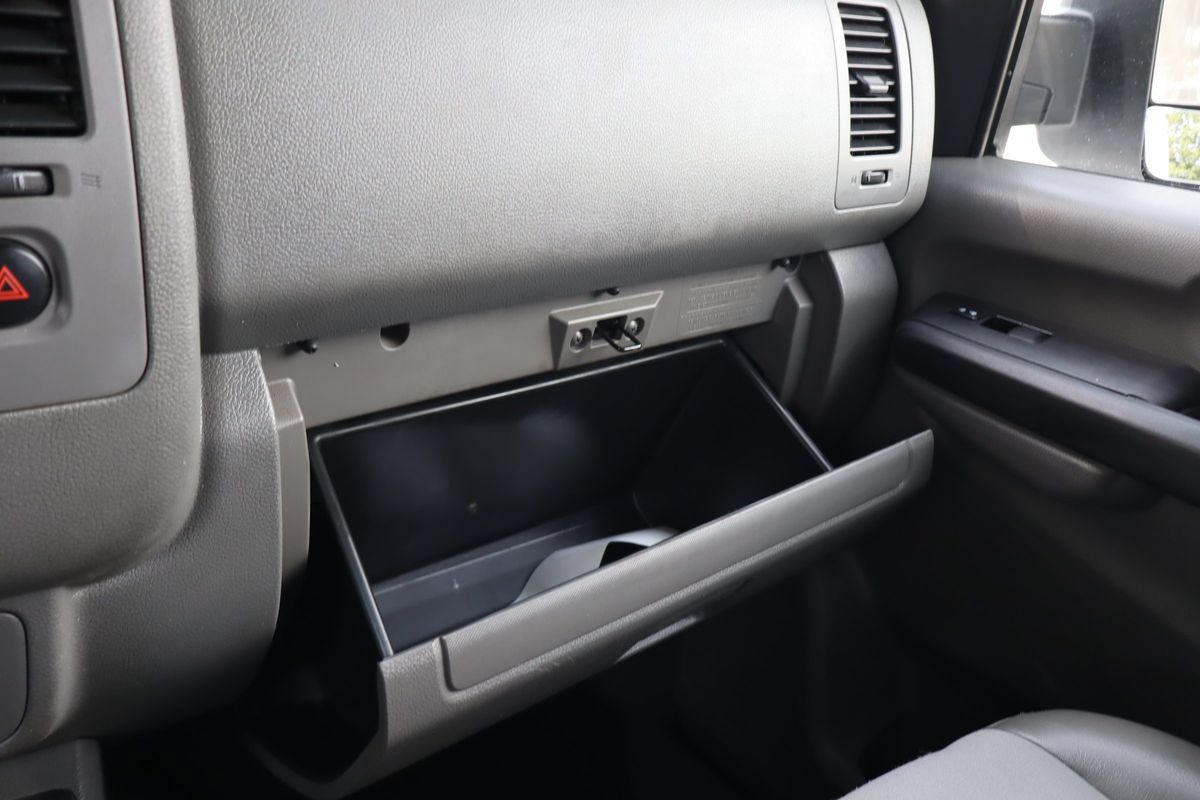 Used 2012 Nissan NV 3500 SV w/ Side Curtain Airbag Pkg RWD image 33