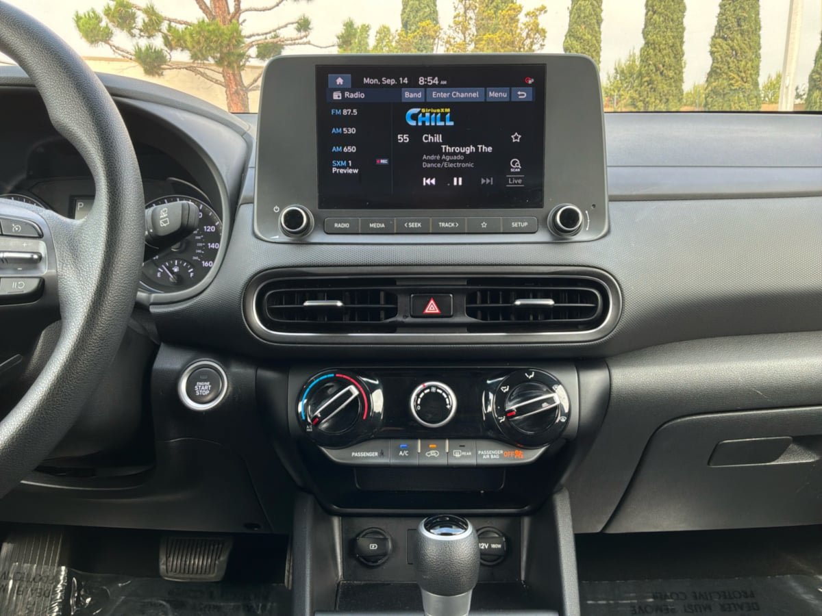 Used 2023 Hyundai Kona SEL w/ Cargo Package FWD image 15