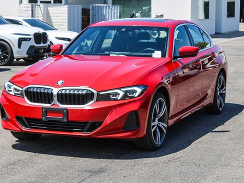 Certified 2024 BMW 330i Sedan RWD image 3