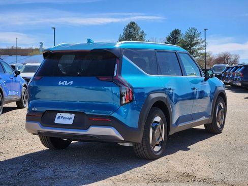 New 2026 Kia EV9 Wind image 3