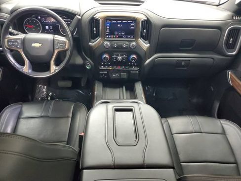 Used 2022 Chevrolet Silverado 2500 High Country w/ Z71 Off-Road Package AWD/4WD image 12