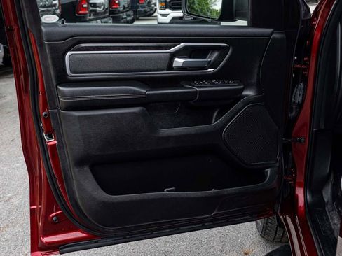 Used 2022 RAM 1500 Big Horn AWD/4WD image 11