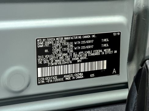 Certified 2020 Toyota RAV4 XLE FWD image 27