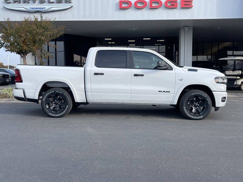 New 2026 RAM 1500 Big Horn AWD/4WD image 5