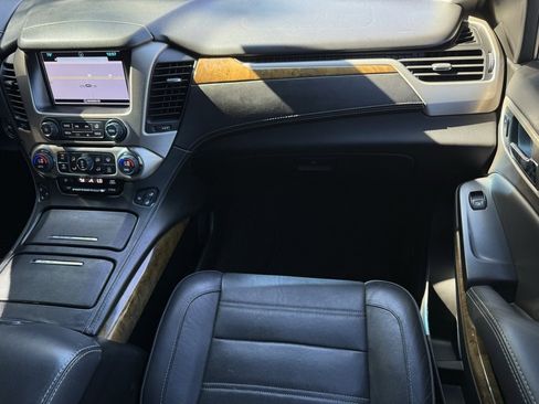 Used 2017 GMC Yukon Denali image 11