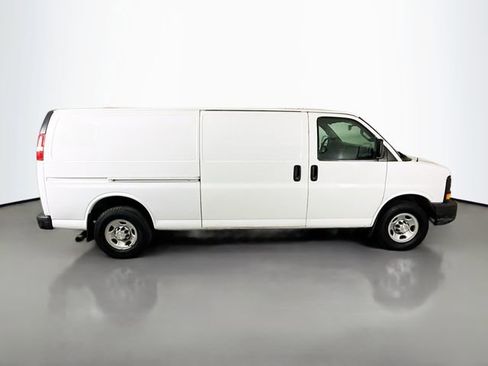Used 2016 Chevrolet Express 3500 Extended image 8