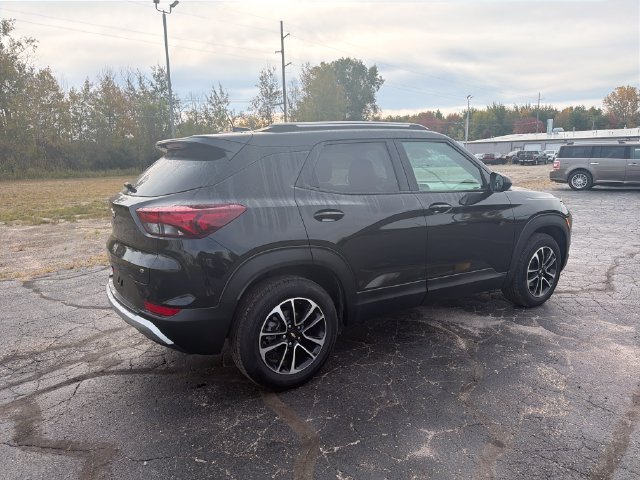 Used 2026 Chevrolet TrailBlazer LT FWD image 5