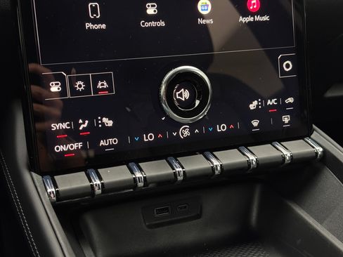 New 2027 GMC Terrain Elevation w/ Elevation Premium Package FWD image 26