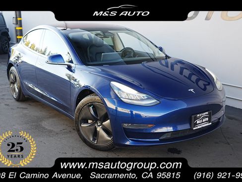 Used 2018 Tesla Model 3 Long Range image 1