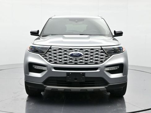 Used 2021 Ford Explorer Platinum w/ Equipment Group 601A AWD/4WD image 2