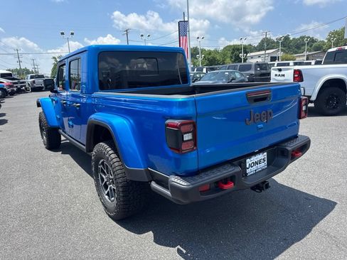 New 2026 Jeep Gladiator Rubicon w/ Steel Power Dome Hood Package AWD/4WD image 7