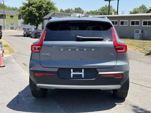 Used 2021 Volvo XC40 T4 Momentum w/ Protection Package Premier FWD image 21