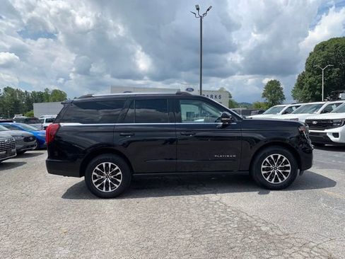 Certified 2025 Ford Expedition Platinum AWD/4WD image 11