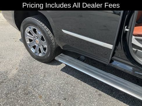 Used 2019 Cadillac Escalade Premium Luxury AWD/4WD image 29