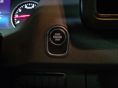 Used 2023 Mercedes-Benz Sprinter 2500 image 24