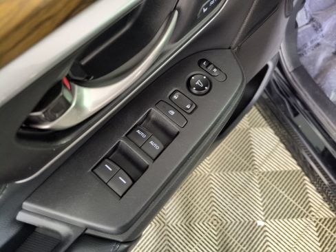 Used 2017 Honda CR-V EX-L image 11
