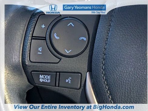 Used 2018 Toyota RAV4 XLE FWD image 26