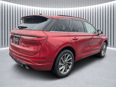 New 2026 Lincoln Corsair Grand Touring image 3