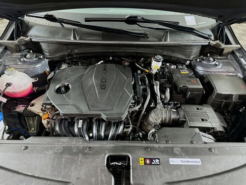 Used 2025 Kia Sportage LX image 31