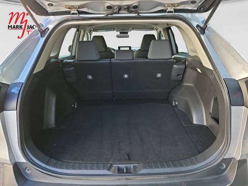 Used 2024 Toyota RAV4 XLE FWD image 19