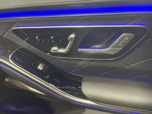 Used 2025 Mercedes-Benz S 580 4MATIC Sedan image 27