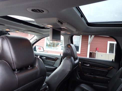 Used 2016 GMC Acadia Denali AWD/4WD image 9
