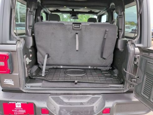 Used 2024 Jeep Wrangler Sport AWD/4WD image 23