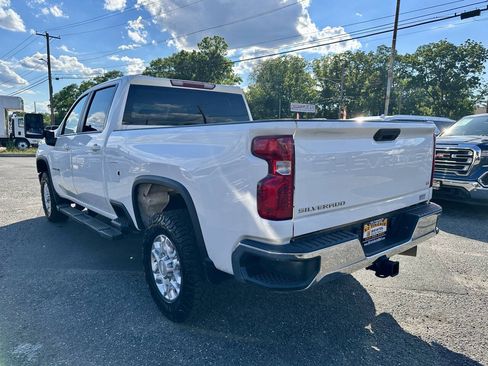 Used 2020 Chevrolet Silverado 2500 LT w/ Z71 Off-Road Package AWD/4WD image 5