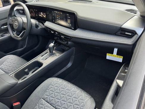 New 2026 Nissan Kicks SV w/ SV Premium Package AWD/4WD image 15