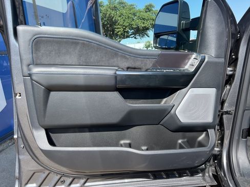 New 2026 Ford F250 Platinum image 12