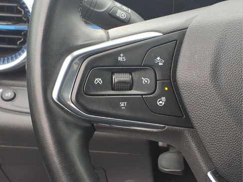 Used 2024 Chevrolet Trax LT w/ Driver Confidence Package image 15