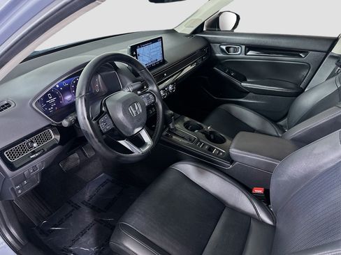 Used 2022 Honda Civic Touring image 7