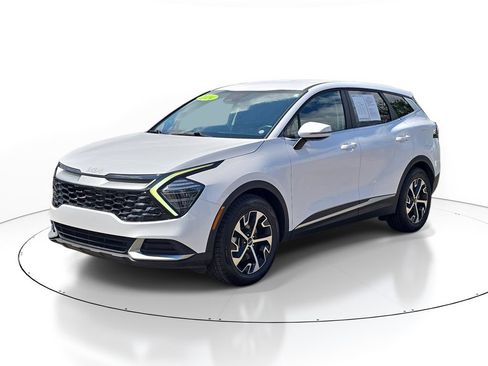 Certified 2024 Kia Sportage EX FWD image 2