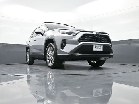 Certified 2025 Toyota RAV4 XLE Premium image 28