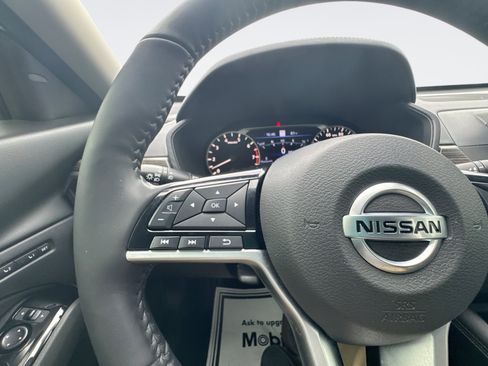 Used 2021 Nissan Altima 2.5 Platinum AWD/4WD image 26
