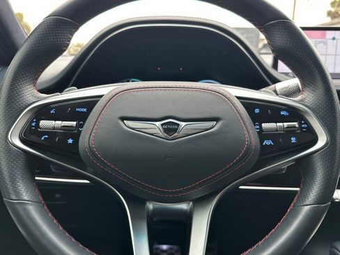 Used 2022 Genesis GV70 3.5T Sport w/ Sport Prestige Package AWD/4WD image 29