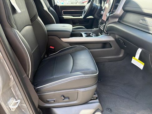 New 2026 RAM 3500 Laramie AWD/4WD image 16