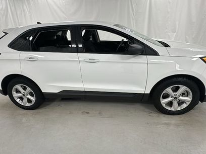 Used 2024 Ford Edge SE