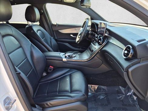 Used 2019 Mercedes-Benz GLC 300 4MATIC Coupe image 21