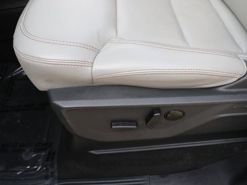 Used 2025 Ford Expedition Active AWD/4WD image 21